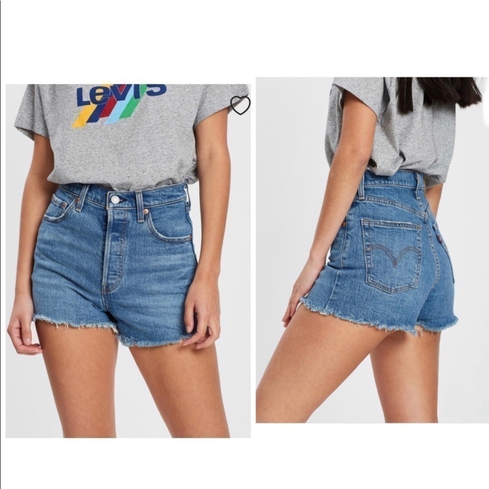 Levi’s Premium Ribcage Shorts sz 24